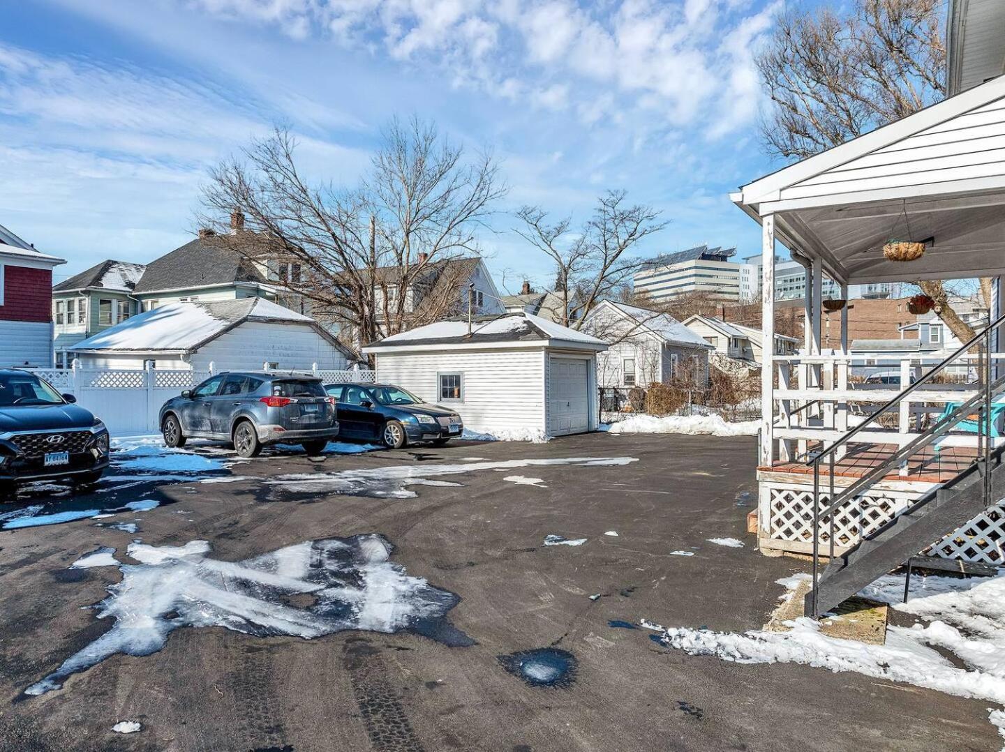Welcome To Hat City Danbury, A Suburban Retreat Buitenkant foto